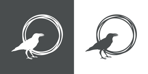 Logo con marco circular con líneas con silueta de cuervo negro © teracreonte