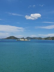 Fototapeta premium sea and ​​mountain sky in thailand