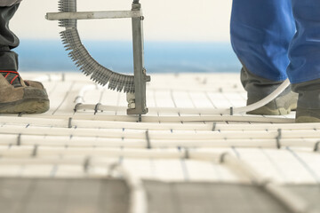 installing the floor heating, modernization to save energy