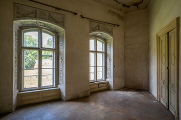 Fototapeta na wymiar Abandoned haunted palace castle in Bożków in Lower Silesia, Poland