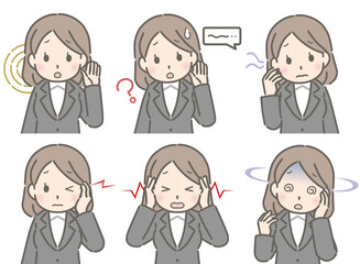 耳に異常がある若い女性（スーツ）