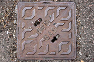 Cast Iron Gas Cover to Gas Utility Pipe in Pavement UK