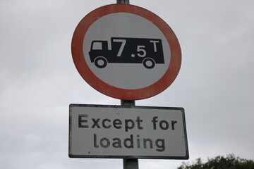 UK road sign 7.5 Tonne weight limit restriction, commonly seen around villages and rural areas