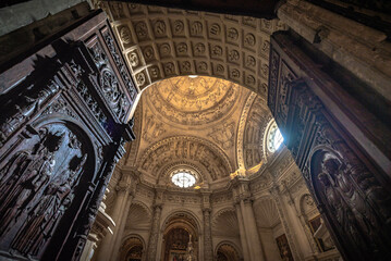 Catedral de Santa Mar&iacute;a de la Sede, arquitectura de estilo g&oacute;tico en Sevilla, Andaluc&iacute;a, Espa&ntilde;a.