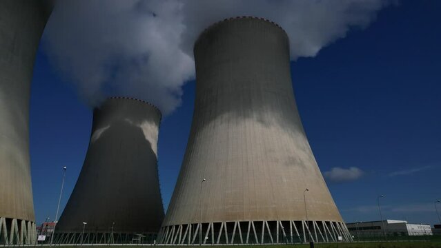 Nuclear power palnt Temelin Czech republic cooling towers steaming energy production	
