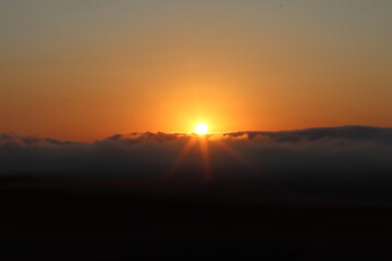 Fototapeta premium Por do Sol nas Nuvens - Background