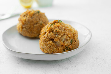 A view of cauliflower crab cakes.