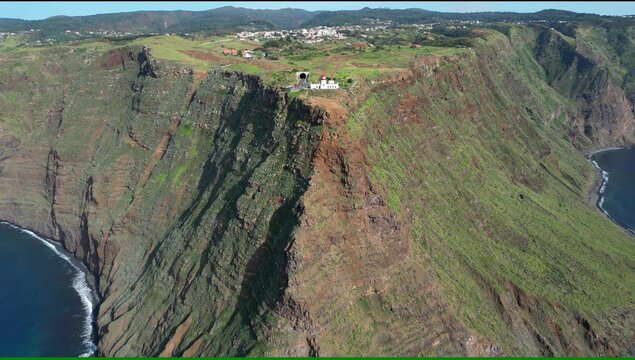 The Lighhouse / Farol of Madeira Ponta do Pargo 