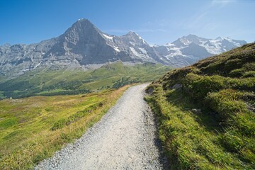 Fototapeta na wymiar The Bernese Oberland in Switzerland, landscape from the hiking trail 