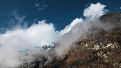 Fototapeta na wymiar Mountain range somewhere in Langtang Valley, Nepal, Asia