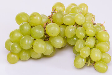 bunch of green grapes