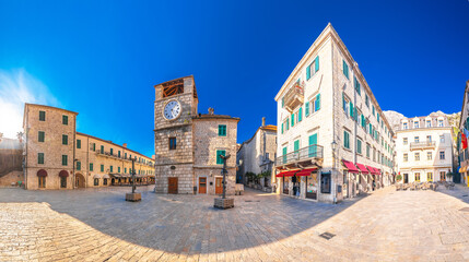 Fototapeta na wymiar Town of Kotor stone square panoramic view