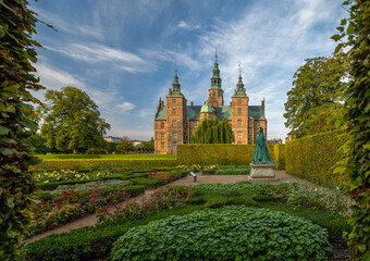 Morning at Rosenborg castle Denmark - obrazy, fototapety, plakaty