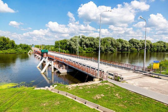 Bobrenevsky pontoon bridge on Moskva River in Kolomna