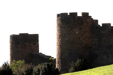 Fototapeta na wymiar Torres de defensa del Castillo de Loarre