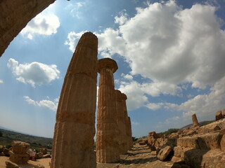 Greek ruins in Agrigento Italy © Vctor