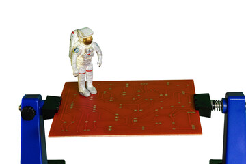 astronauta y circuito electrónico © 👑EDUARDO👑