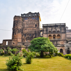 Beautiful view of Orchha Palace Fort, Raja Mahal and chaturbhuj temple from jahangir mahal, Orchha, Madhya Pradesh, Jahangir Mahal (Orchha Fort) in Orchha, Madhya Pradesh, Indian archaeological sites