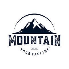 logo vintage montain adventure  ilustration vector logo template