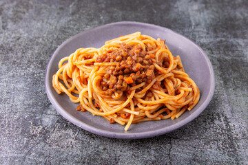 Vegan pasta with lentil sauce. Healthy and balanced dish, ideal for lunch and dinner.