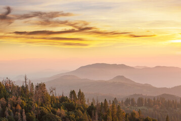 Naklejka premium Autumn mountains