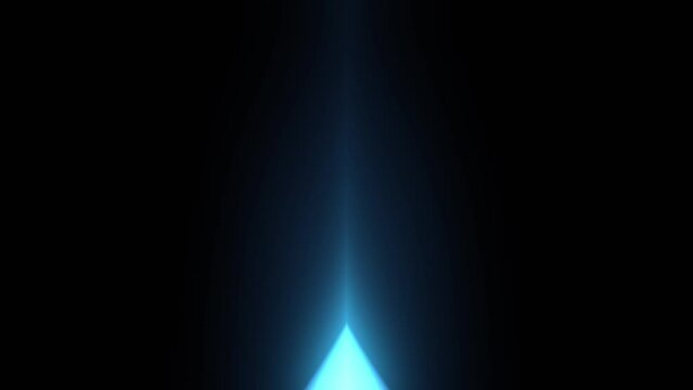blauer synchron bewegter leuchtender Lichtschweif, Energie, Power, Internet, Netzwerk, Streaming, Datentransfer, FTTH, schnell, schwarz