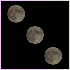 Obraz premium Moon Dice - Three