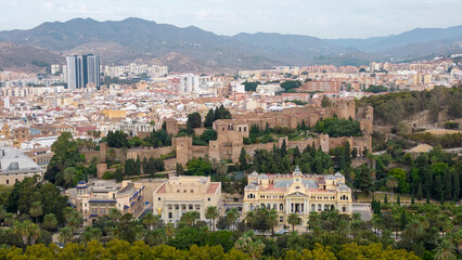 Fototapeta na wymiar vista de la bonita alcazaba de época islámica de la ciudad de Málaga, España 