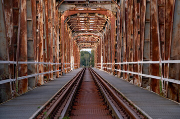 Most kolejowy - obrazy, fototapety, plakaty