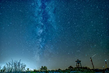 Foto op Plexiglas Voie lactée en montagne avec un ciel très étoilé © Bernard