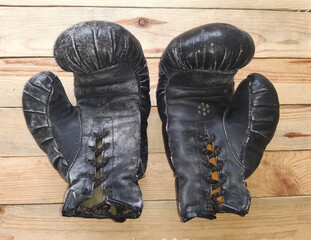  Black boxing gloves