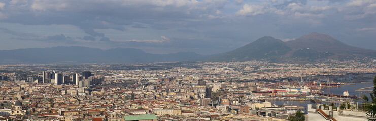 Fototapeta na wymiar Panoramic view of the gulf of Naples, Italy