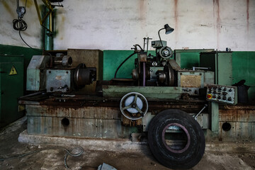 Old lathe in the metalworking workshop
