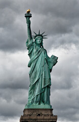 Fototapeta premium Statue of Liberty Cloudy