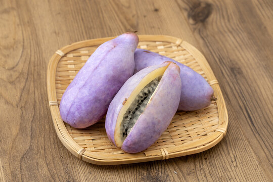 あけび