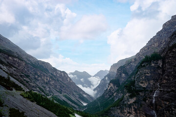 Obraz premium Travel by Switzerland. Beautiful Alpine mountains landscape