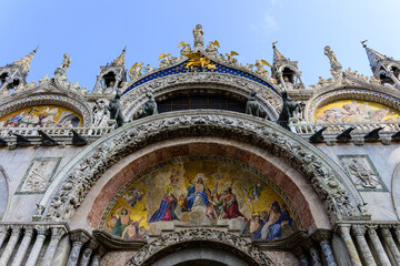 Obraz premium detail of the st mark cathedral in venice