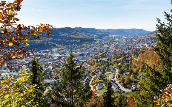 Ausblick auf Albstadt-Ebingen unweit der Schleicherh&uuml;tte, Zollernalbkreis (Schw&auml;bische Alb)