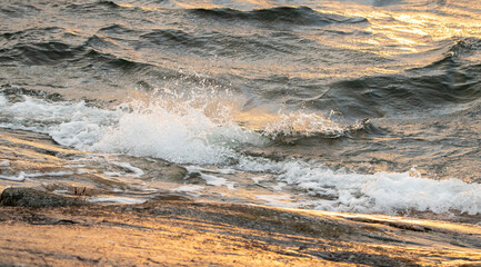 Autumnal waves in the archipelago in Finland