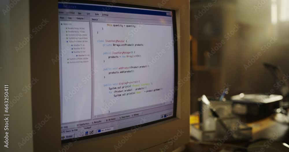 Fototapete zoom in shot of hispanic female software engineer programming on old desktop computer in retro garag