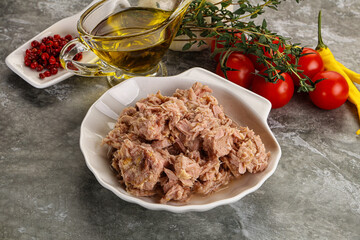 Canned tuna fillet for salad