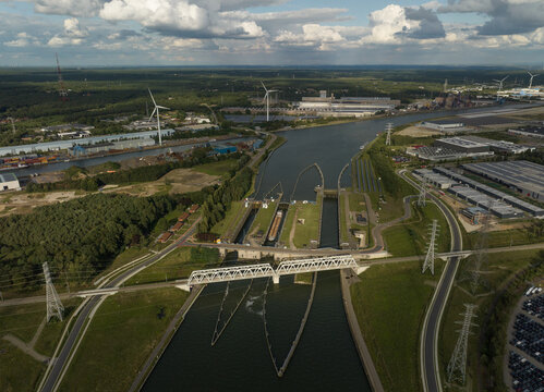 Genk Zuid sluis Albertkanaal 3