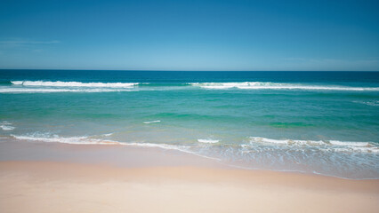 Fototapeta na wymiar オーストラリアの白い砂浜と青い海