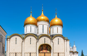 Fototapeta na wymiar Cathedral of the Dormition (Uspensky Sobor) or Assumption Cathedral of Moscow Kremlin, Russia