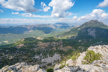 Fototapeta na wymiar The scenic view of Kızlar Dağı and Alimpınarı plateau at Taurus mountains, Antalya