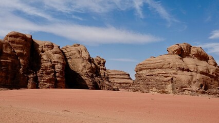 Wüstenlandschaft von Wadi Rum in Jordanien