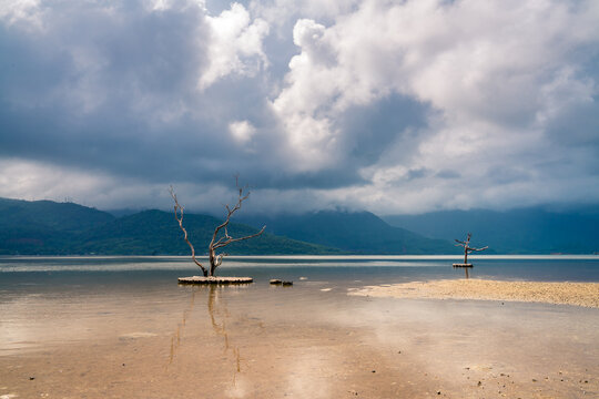 Moody morning on Tam Giang–Cau Hai lagoon in Vietnam