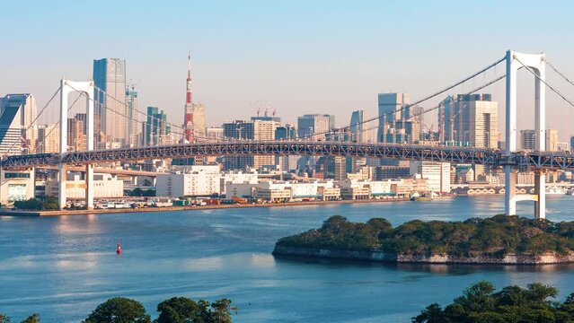 Time-lapse of Tokyo Bay with a view of the Tokyo skyline and Rainbow Bridge