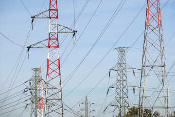électricité pilone poteau ligne cable energie environnement