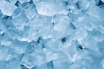 Obraz premium Erfrischende Eleganz: Kunstvoll zubereitetes Crushed Ice Getränk